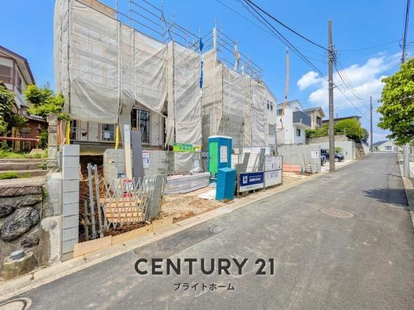 横浜市旭区万騎が原の新築一戸建の前面道路含む現地写真|閑静な住宅街につき住環境良好です♪
お気軽にお問い合わせください。