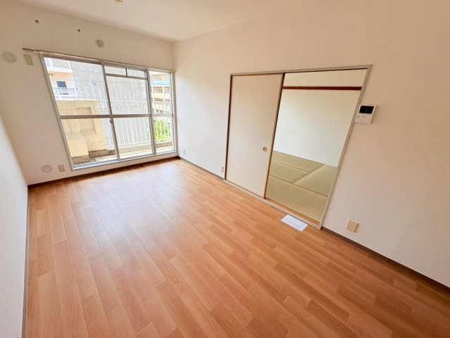 阪神打出浜マンションの居間・リビング