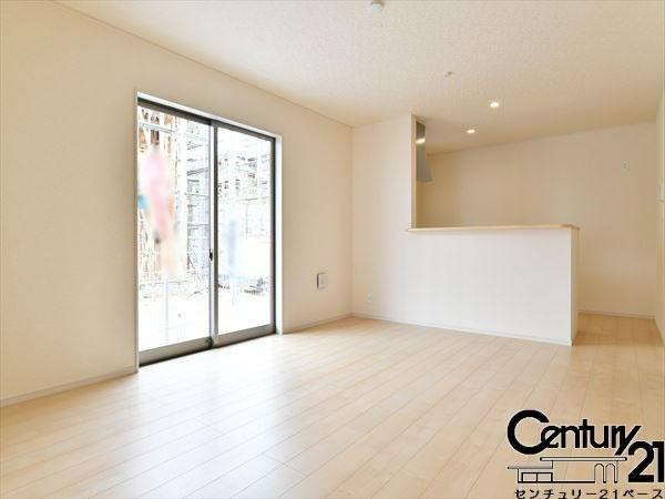 クレイドルガーデン市場 １号棟 ／新築一戸建の内観：施工例|■浄水器付きのシステムキッチンです！■