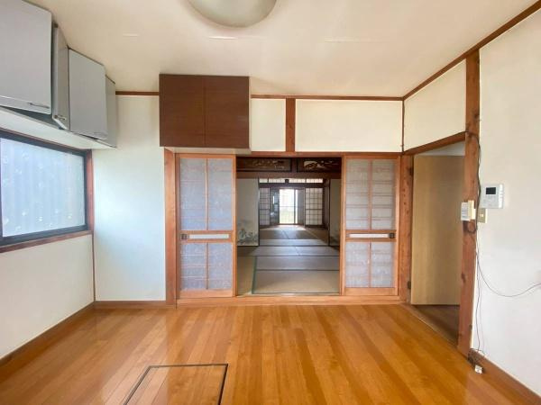 和歌山市加納　中古戸建の居間・リビング
