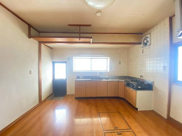 和歌山市加納　中古戸建のキッチン