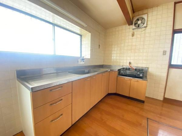 和歌山市加納　中古戸建のキッチン