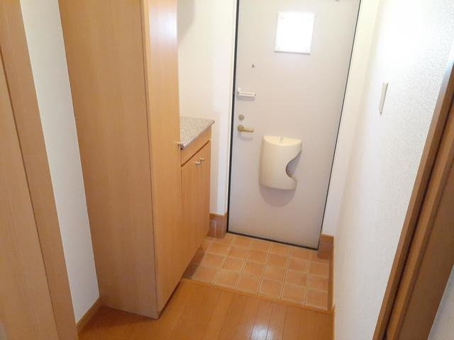 レクサス共栄　Ｅの玄関