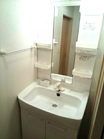 ヴィラ　エクレール　Ｂの洗面所