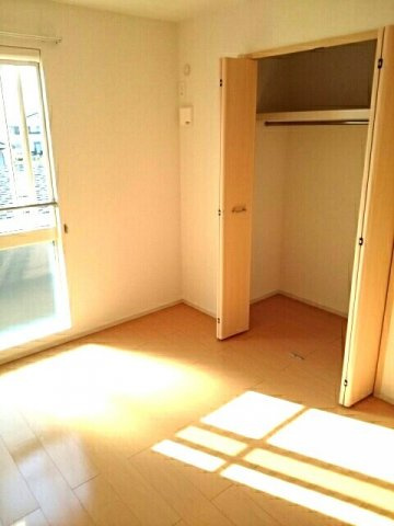 ヴィラ　エクレール　Ｂの収納