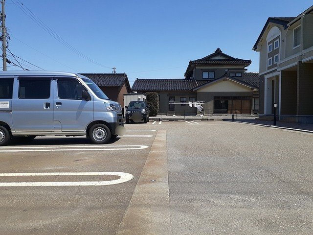 ラ・ページブルの駐車場