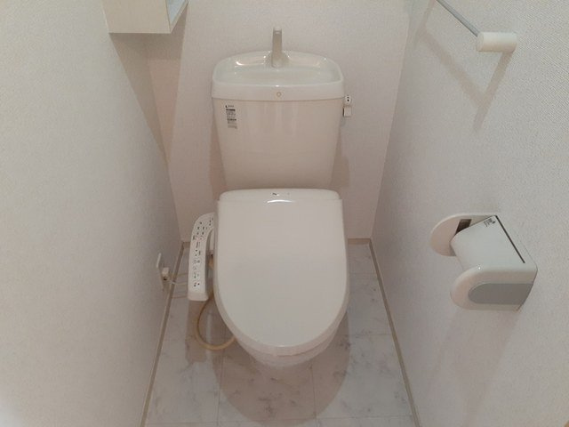 カーサ・ルピナスＢのトイレ