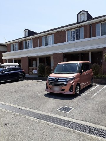 サイレント　プレイスの駐車場
