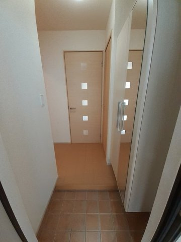 メゾン　ド　ラトン　ラヴールの玄関