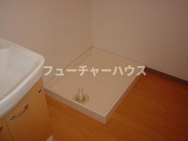 エバーレジデンスの設備|洗濯機置場
