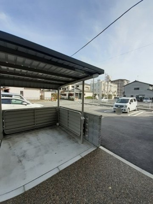 【駐車場】 | プラシード西岡崎 | 駐車場です