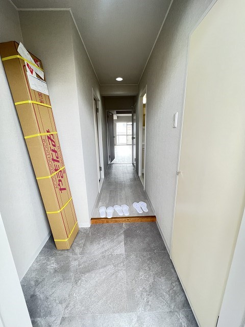 エムグランツ壱番館の玄関