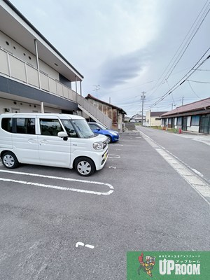 Flora Sの駐車場