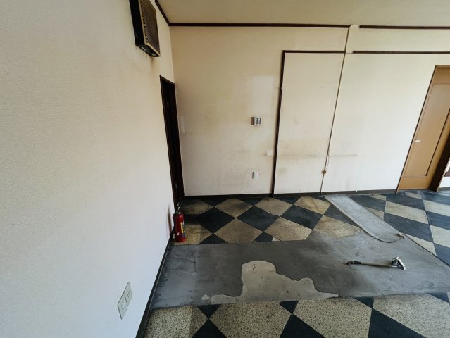 アリスビルの内装