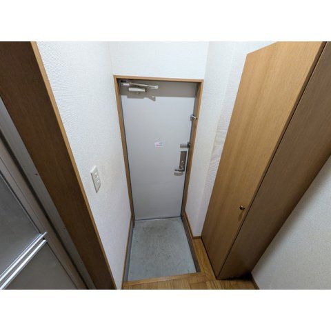 ロックハイツ1の玄関|きれいな玄関です