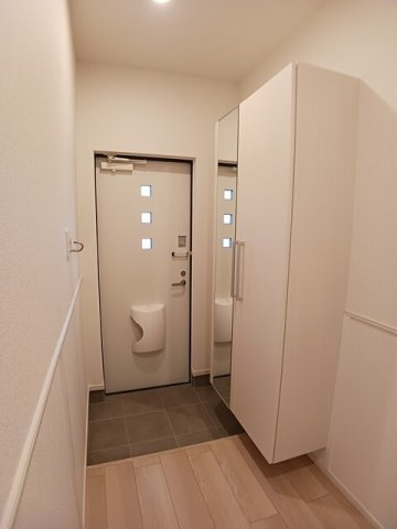 さんらいずⅡの玄関|明るい玄関です