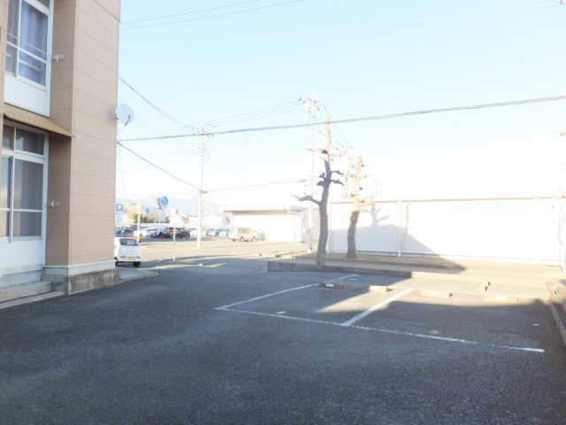 レオパレスフィールドのその他