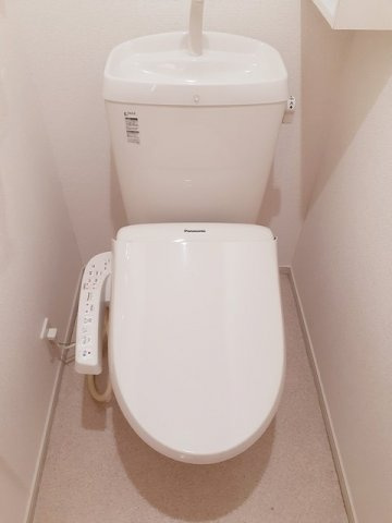 スカイメゾンのトイレ|落ち着いたトイレです