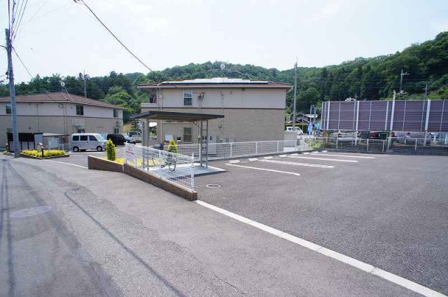 セレーナＥの駐車場|駐車場に車を止められます