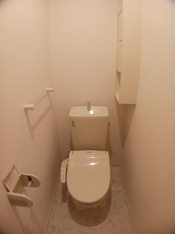 ポラリス・ハウス　Ｂのトイレ|清潔感のあるトイレです