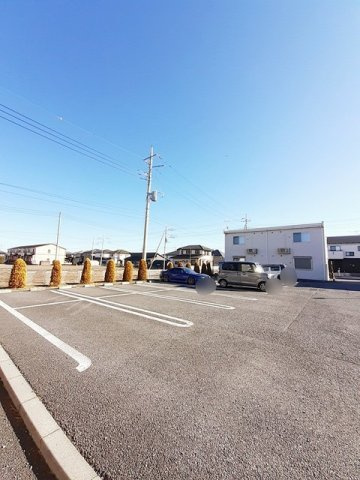 コンフォート・ガーデンの駐車場|駐車場完備です