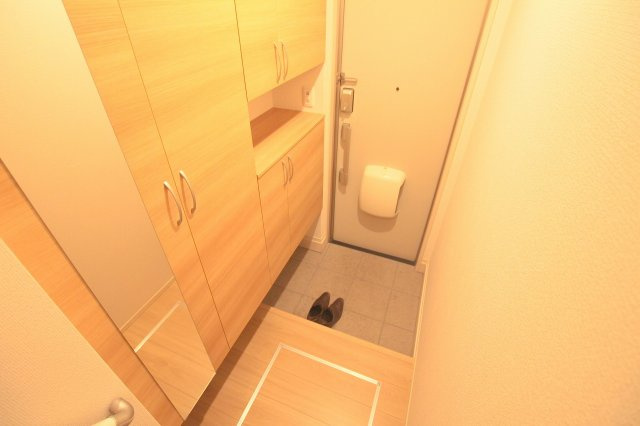 シェルティ宝塚の玄関|きれいな玄関です