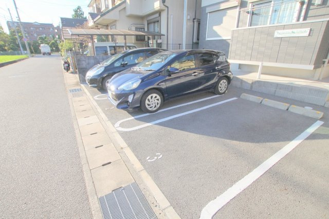 シェルティ宝塚の駐車場|駐車場があります