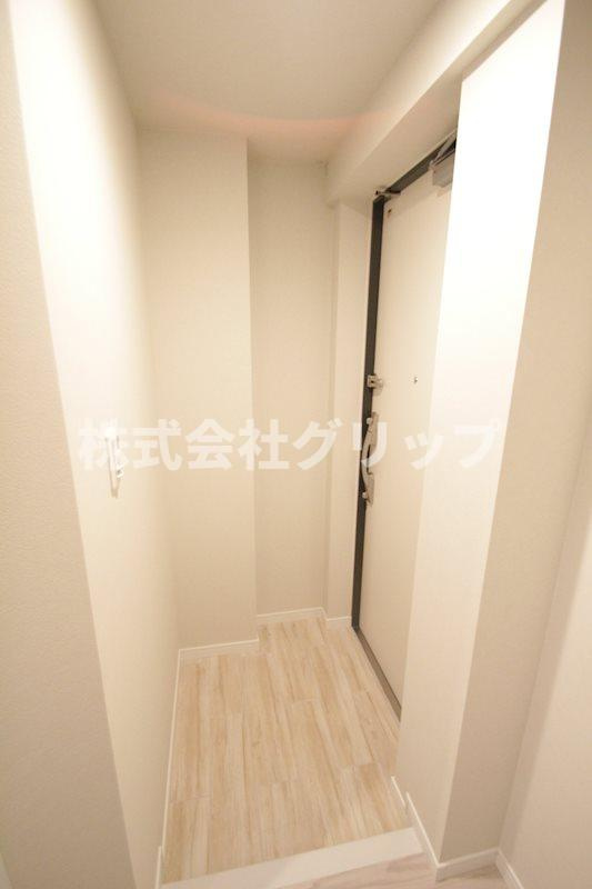 Log桜木町クラシックの玄関