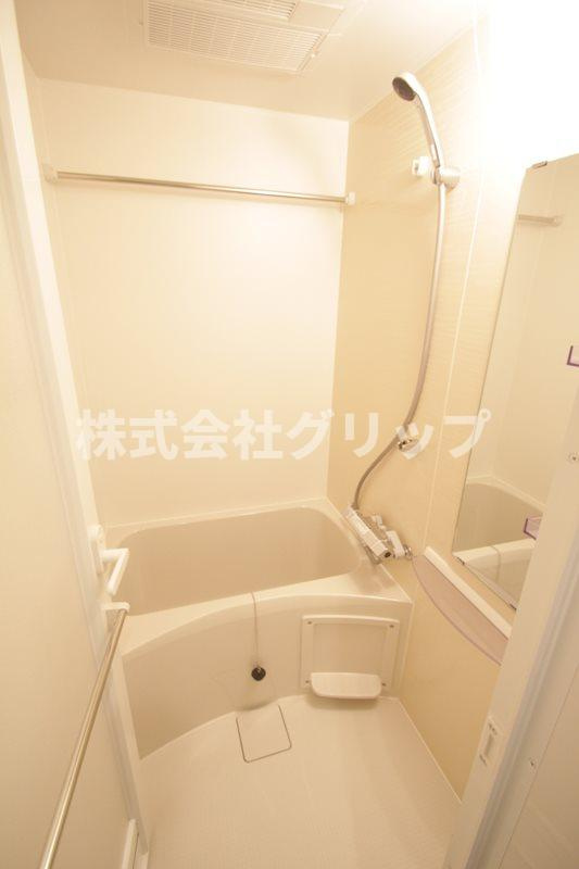 Log桜木町クラシックの浴室