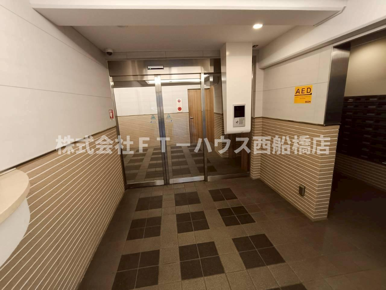 カスタリア西船橋のエントランス