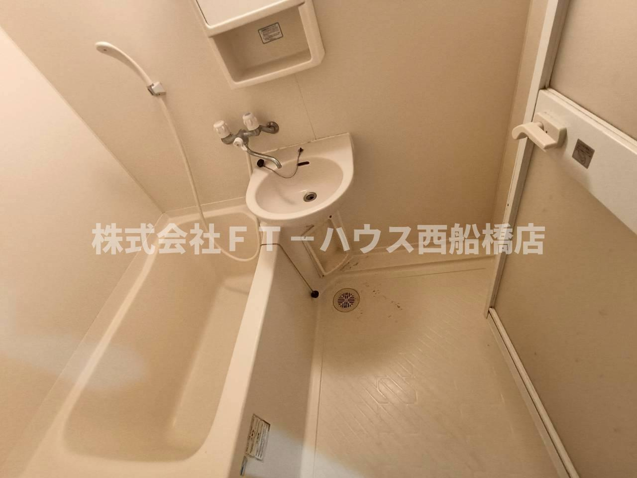 カスタリア西船橋の浴室