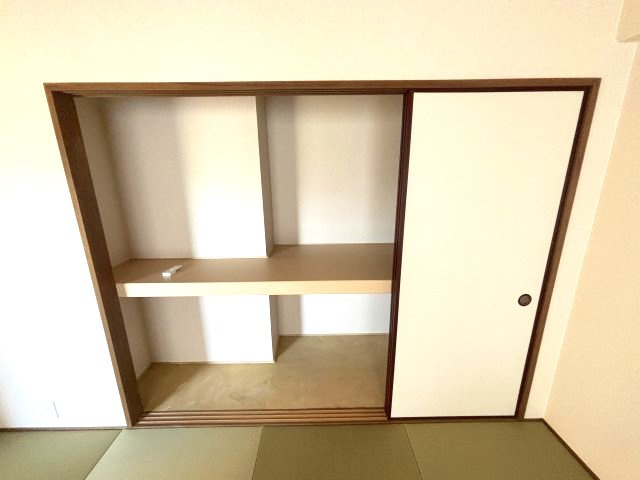 メゾンドールウイングヒルズ四番館の収納
