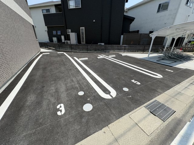 仮）藤江新築アパートA棟の駐車場