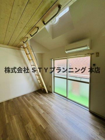 仲介手数料0円！ラフィーネ保呂町の洋室