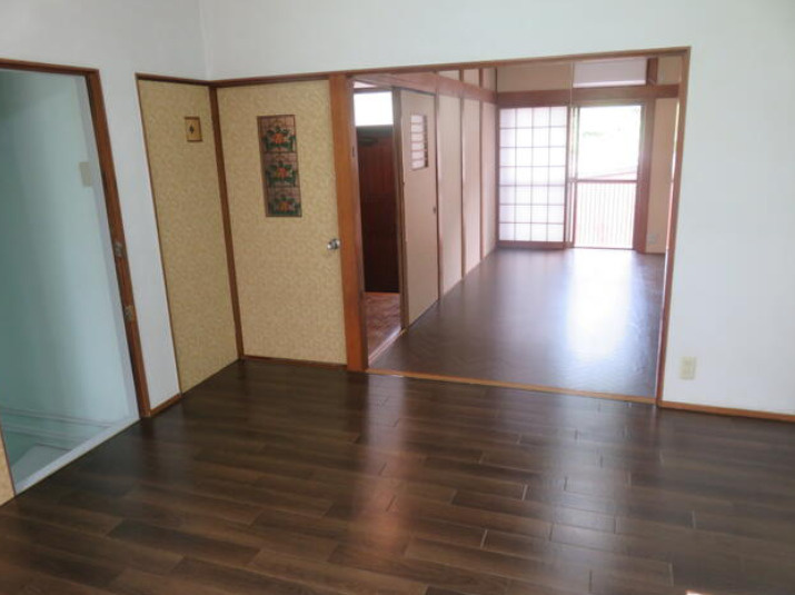 帝塚山6丁目戸建の居間・リビング