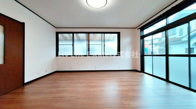 新座市道場２丁目戸建の居間・リビング