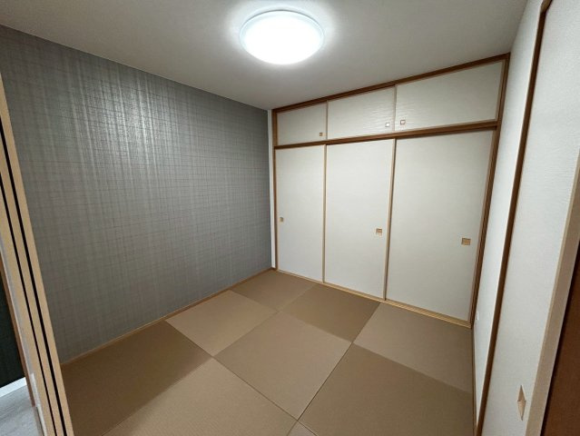 アルファステイツ西の土居の和室