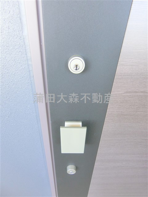エスティメゾン大森の玄関