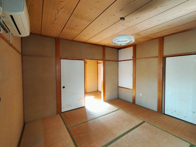 矢岳町　一戸建の和室