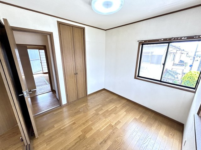 明石市大久保町松陰戸建の洋室