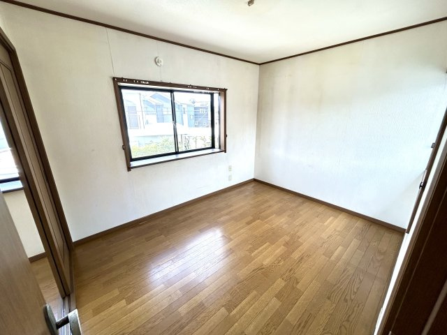 明石市大久保町松陰戸建の洋室