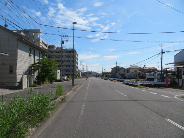 八潮市大字木曽根の倉庫
