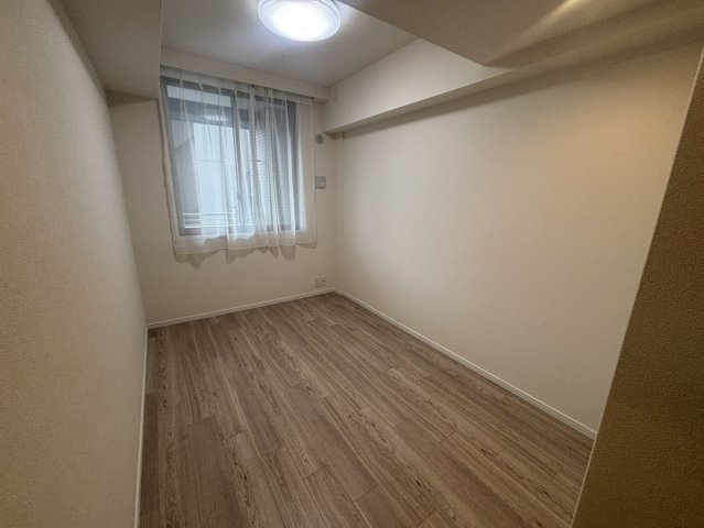 サンクタス森下の洋室
