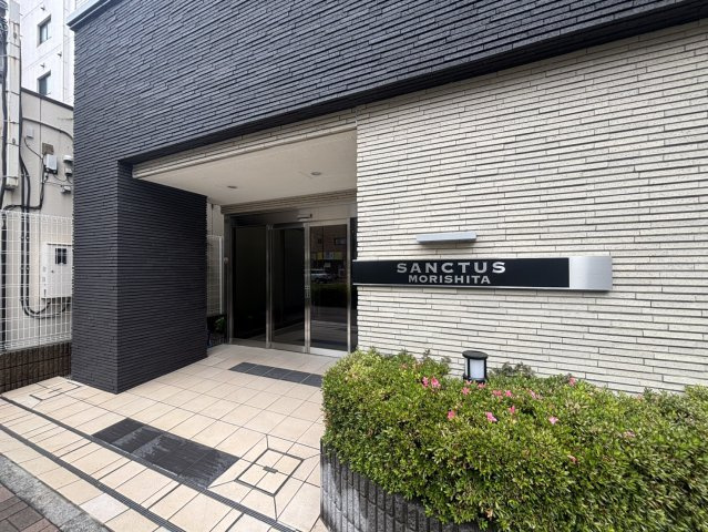 サンクタス森下のエントランス