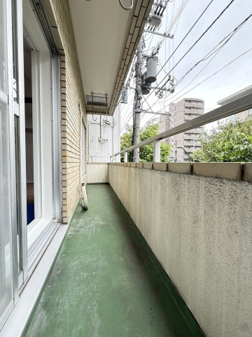 三和ハイツ本郷のバルコニー