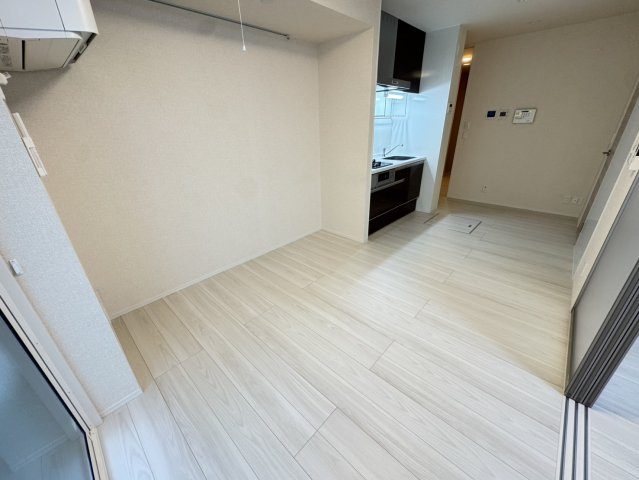 ガルデ妙典の居間・リビング