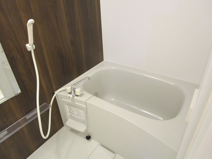 ガルデ妙典の浴室
