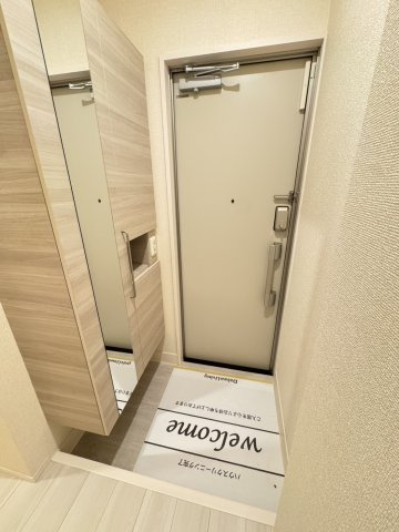 ガルデ妙典の玄関