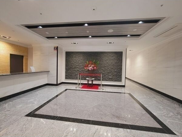 さくらHills NISHIKI Platinum Residenceのエントランス