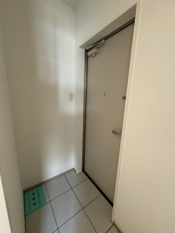 グランメール梅ヶ香町ANNEXの玄関